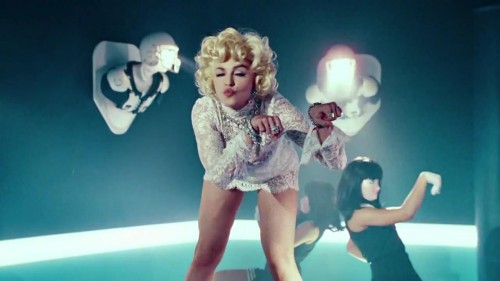 madonna-give-me-all-your-luvin-video-2012